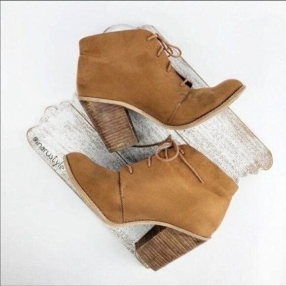 CALL IT SPRING Lace Up Tan Ankle Boots 11 - Picture 1 of 8